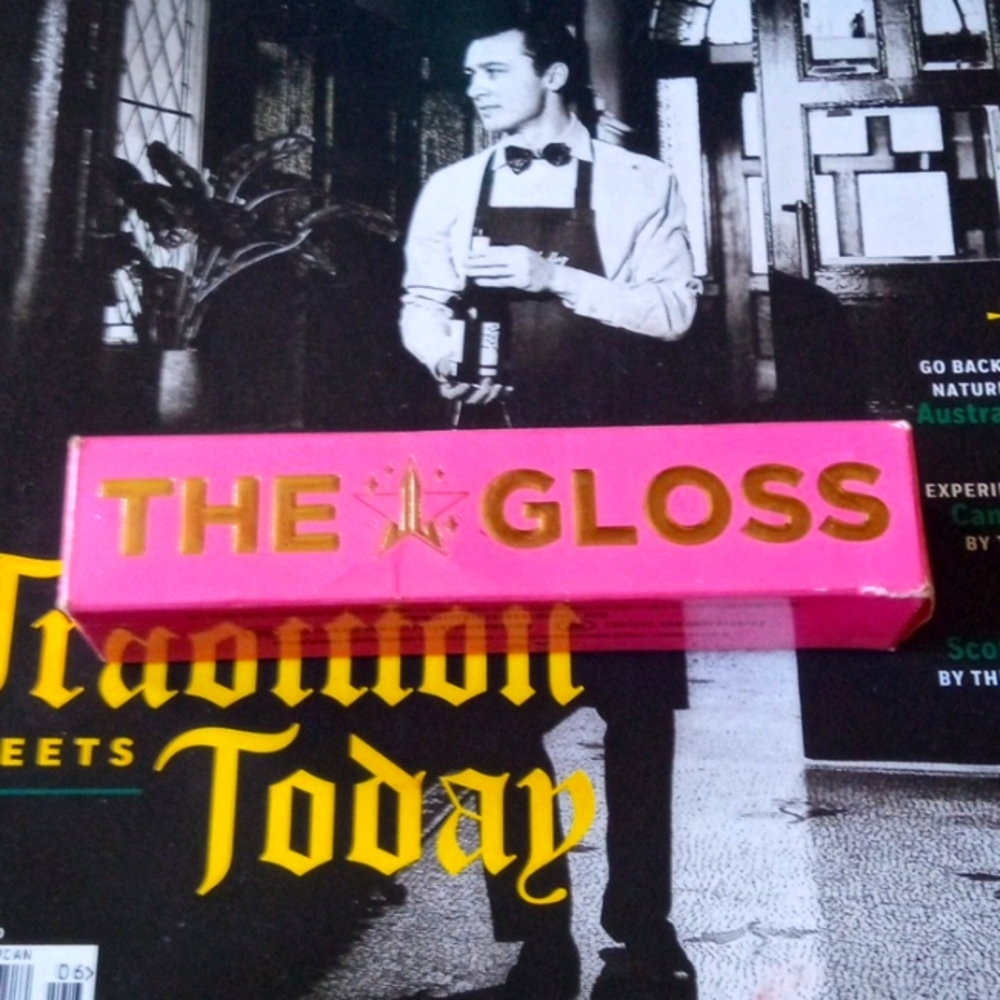 Jeffrey Star Lipgloss ( Shockwave)